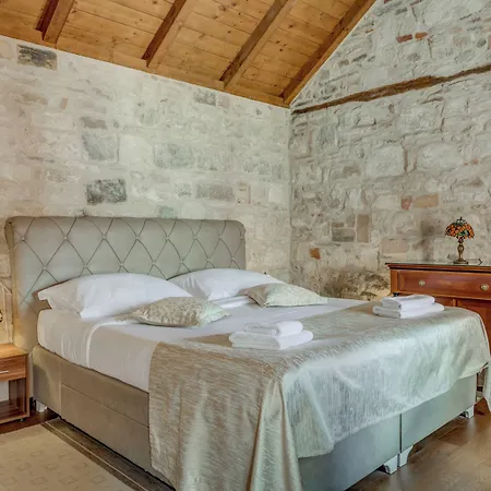 Emperor - Beyond Timeless Appartement