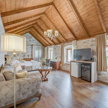 Apartman Emperor - Beyond Timeless *